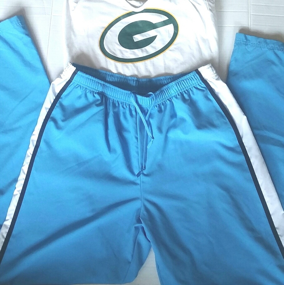 NIKE PANTS SIZE L